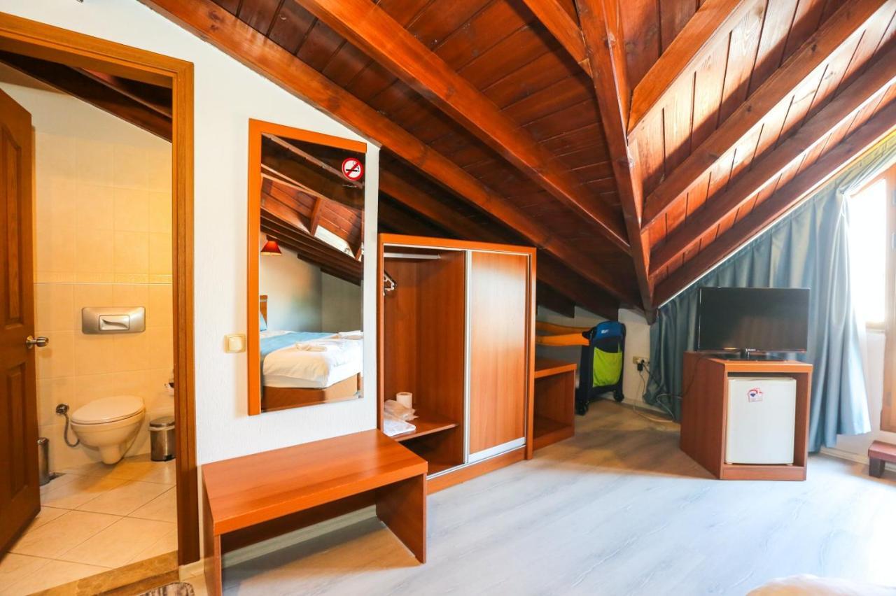 Gocek Unlu Hotel ภายนอก รูปภาพ